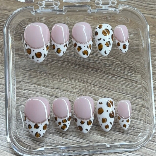 Press-On Toenails Set